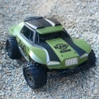 1:18 20KM/H Electric USB Rechargeable RC Car 2.4GHz Remote Control Toy Car - Green