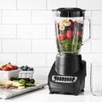 Buy AmazonBasics Blender with Glass Jar Online in UAE